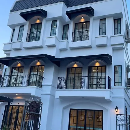 Casa Luna