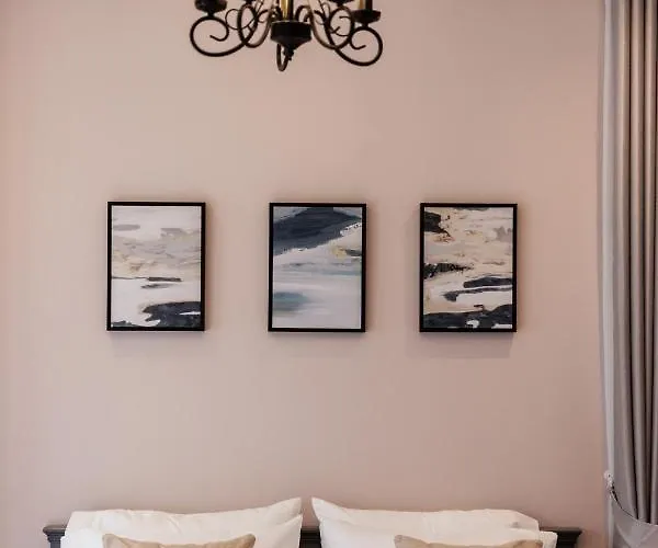 Casa Luna Hostal *