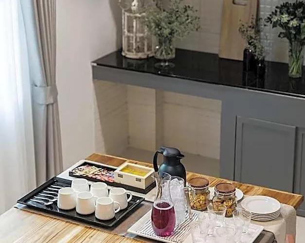 Casa Luna Hostal *